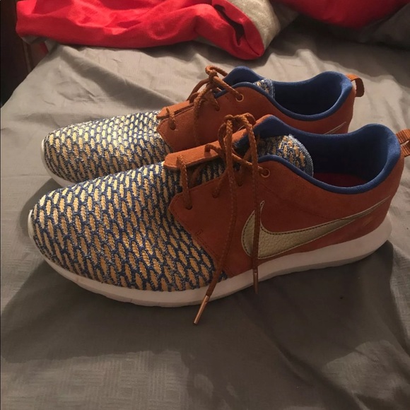 Nike Roshe - Picture 1 of 3